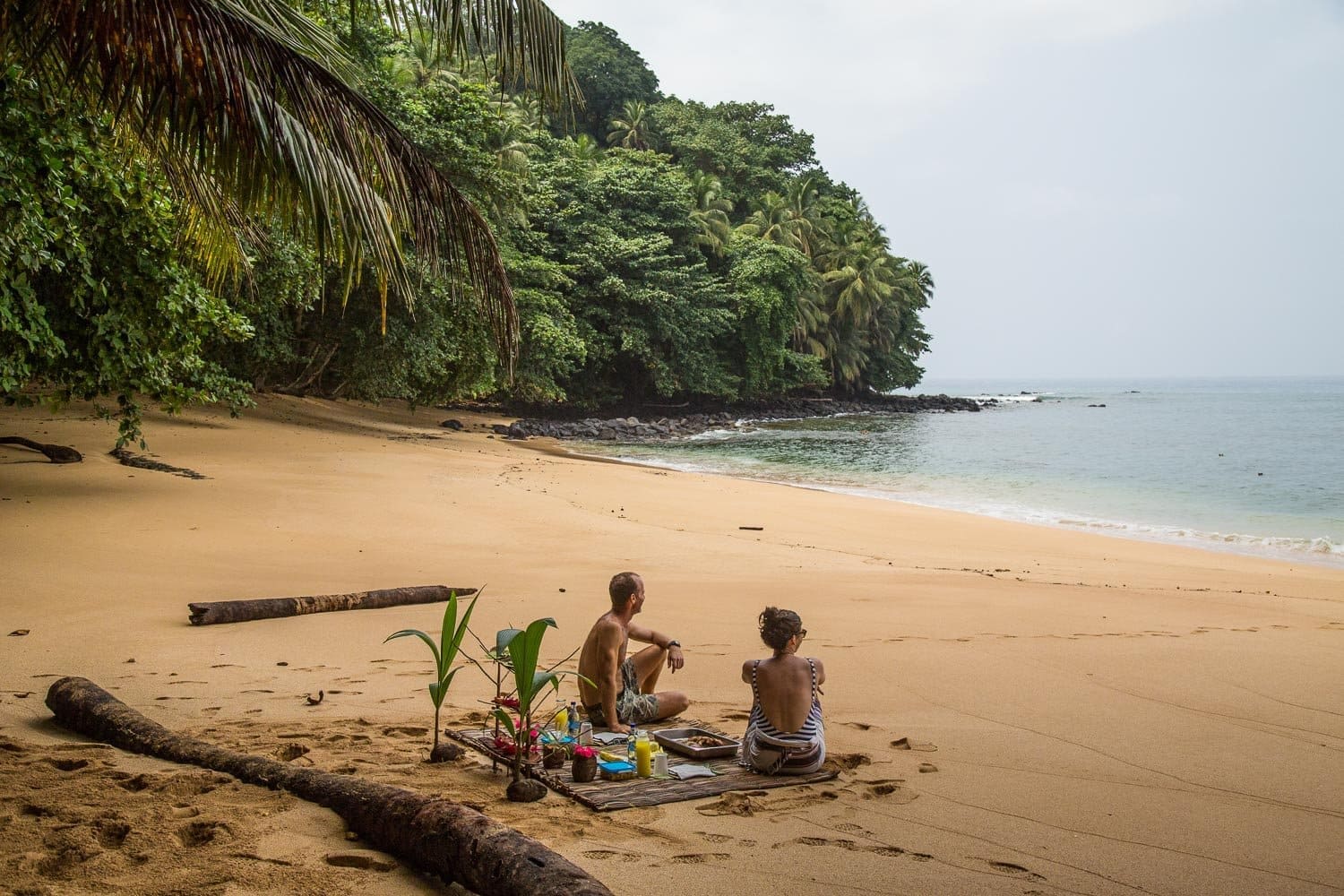 20 EXPERIENCES - Picnic at Praia Margarida - copyright Scott Ramsay-2