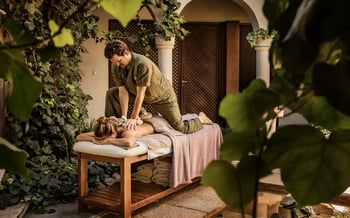 Cavas_Wine_Lodge_Massage_cbc0ar_k8mjox