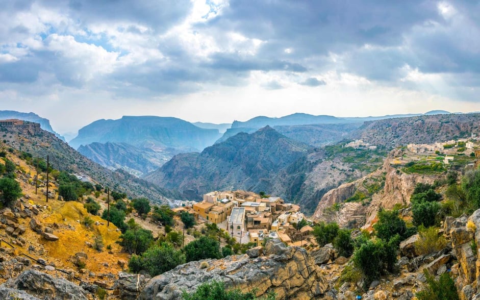 Jebel_Akhdar_Oman_shutterstock_613260116_g2cpia