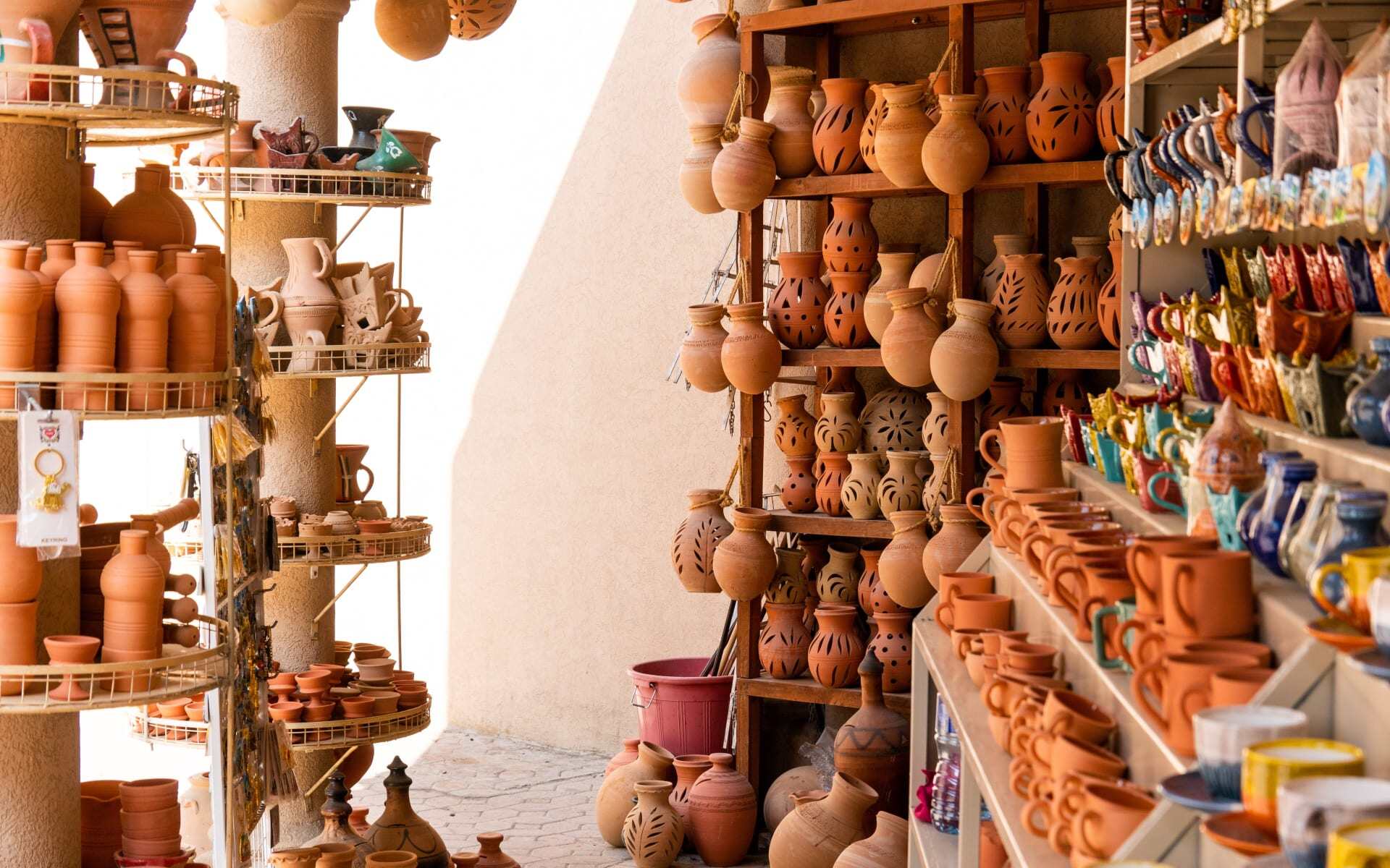 Explore the Nizwa souk