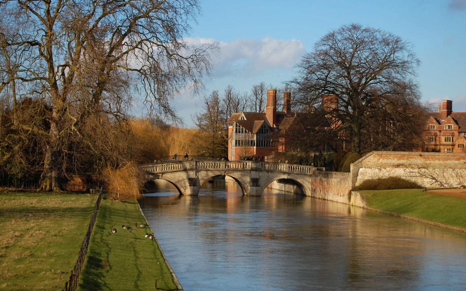 The River Cherwell glitters in Oxford, England.