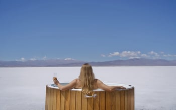 Relax in paradise in the hot tub