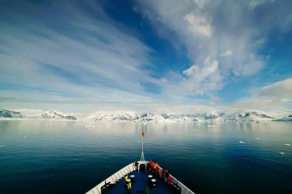 antartica_ship_expedition