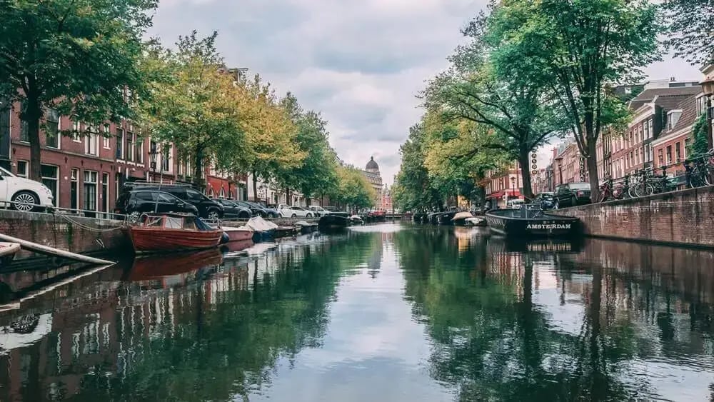 canals-of-amsterdam-netherlands-1