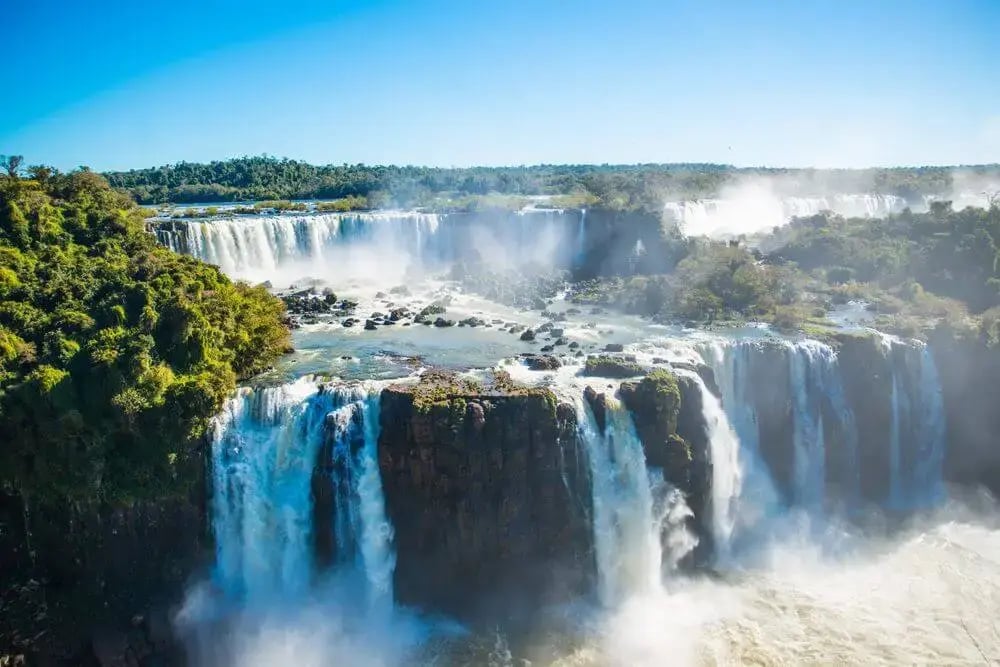 iguazu-falls-argentina-1