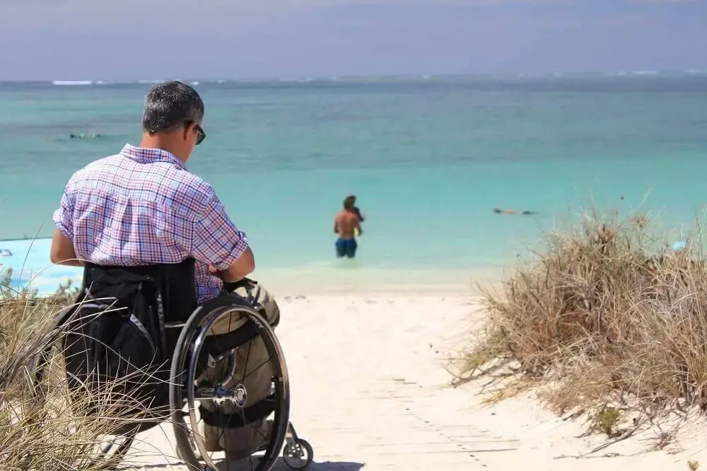 wheelchair-friendly-holiday-beach-accessible-travel