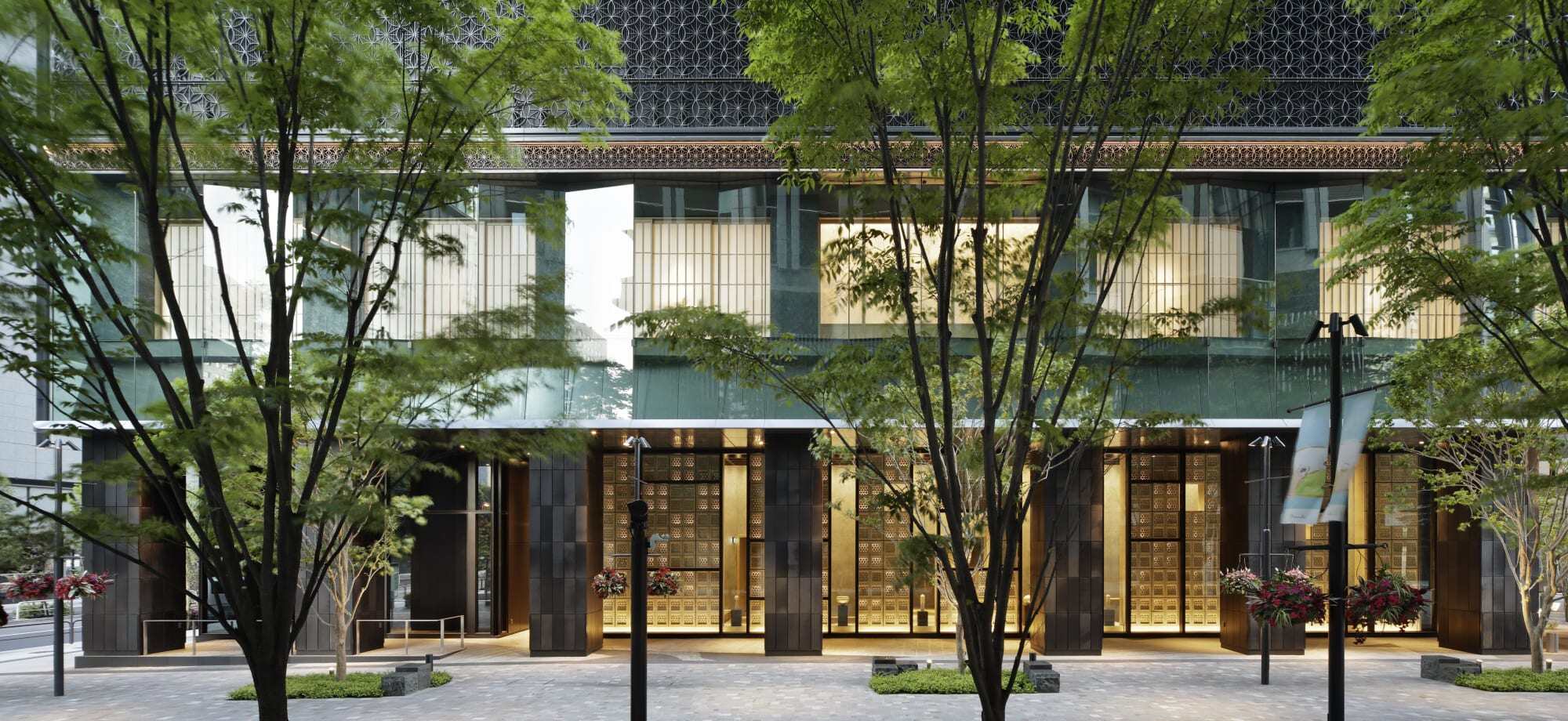 Hoshinoya_Tokyo_Facade_2_-_mjf7sh