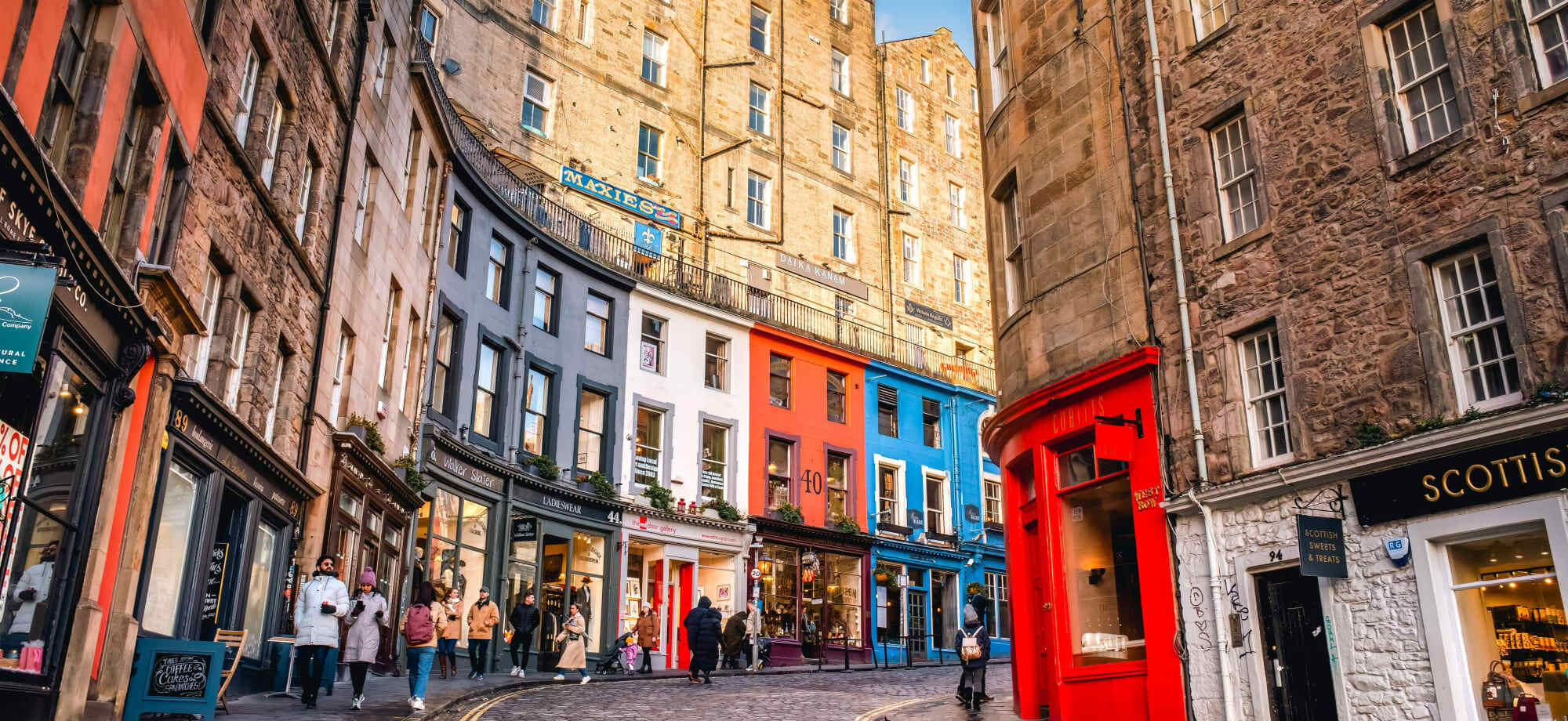 edinburgh_streets_scotland_shutterstock_-1