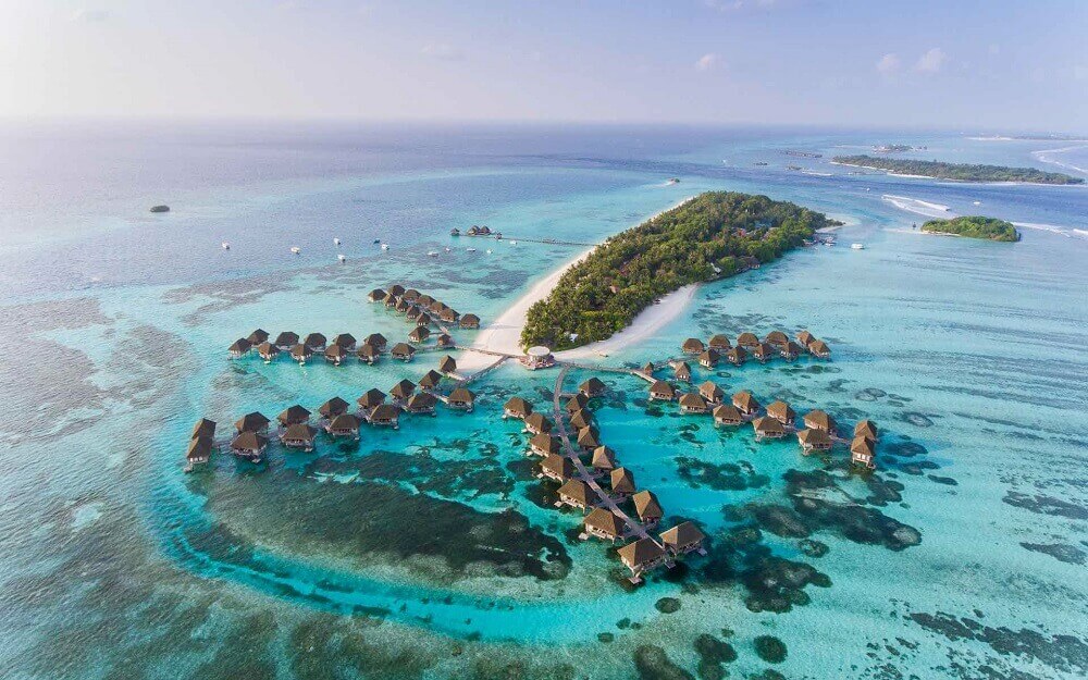 Luxury Maldives water villas for honeymoons